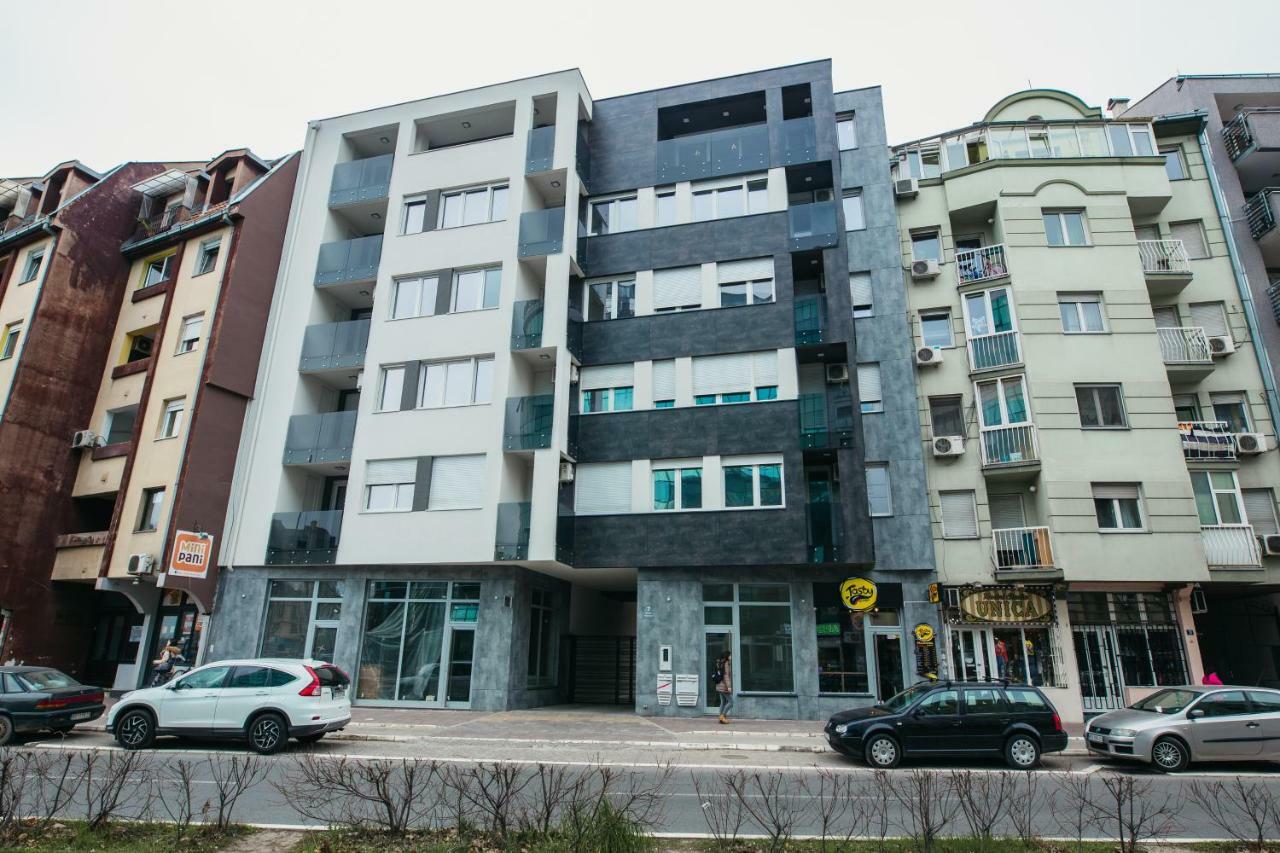 Arena Big Luxury Apartments Новий Сад Екстер'єр фото